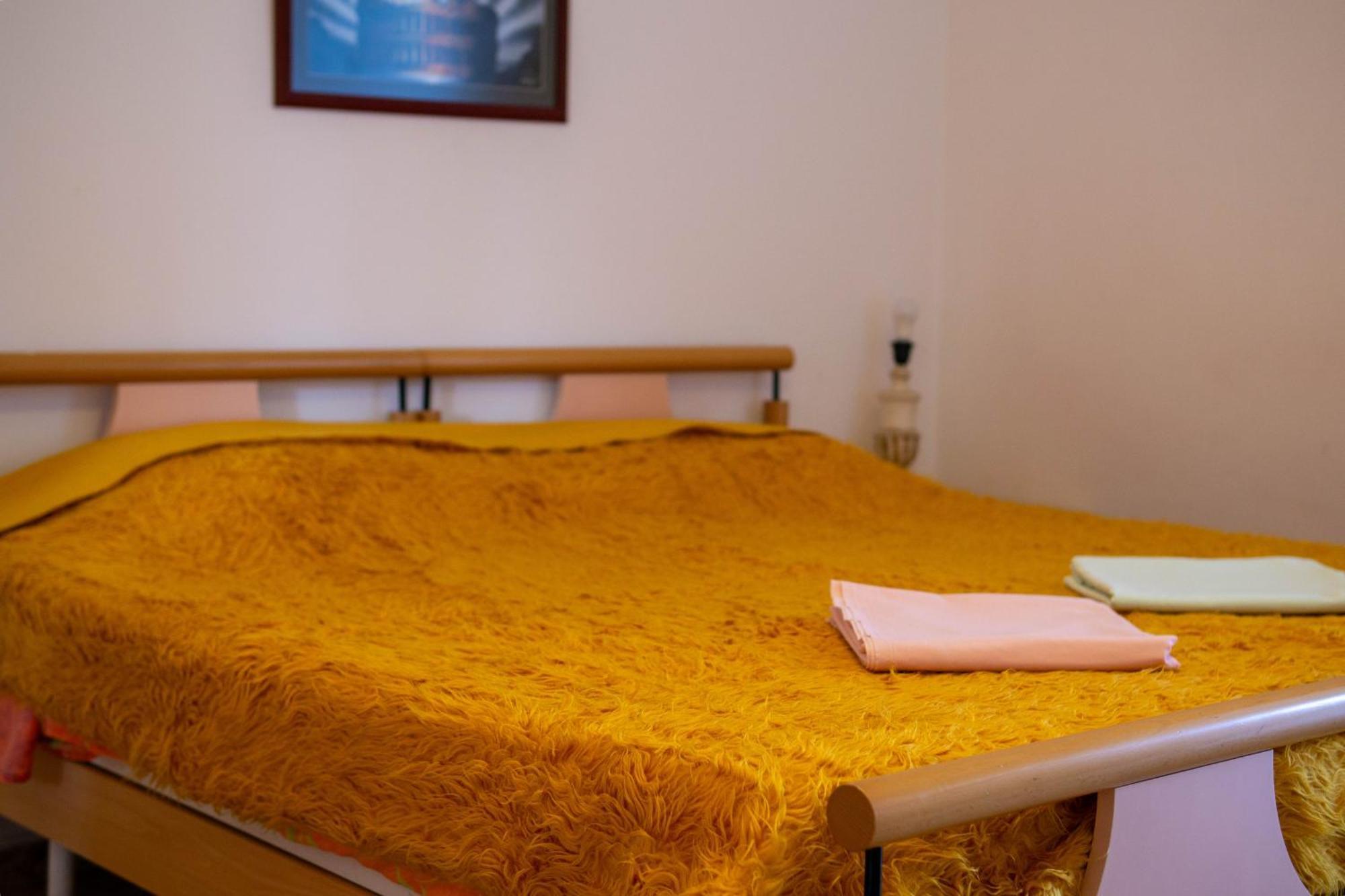 טיראנה Bllok Bright Private Bedrooms With Private Bathroom On Shared Apartment מראה חיצוני תמונה