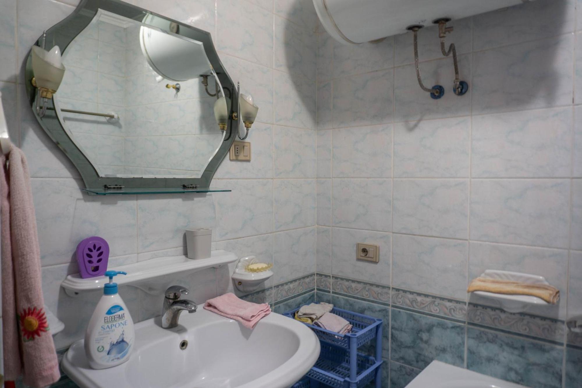טיראנה Bllok Bright Private Bedrooms With Private Bathroom On Shared Apartment מראה חיצוני תמונה