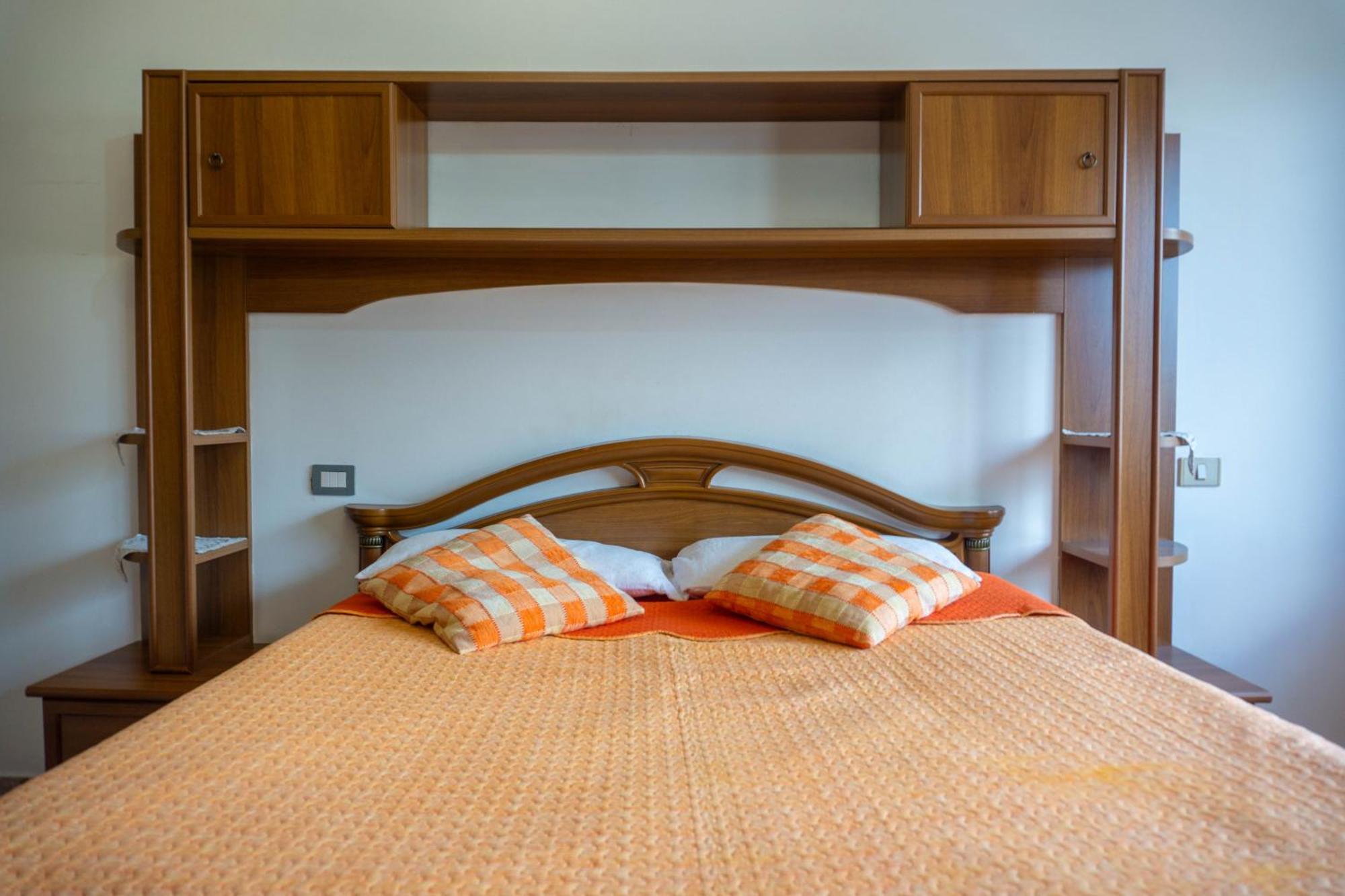 טיראנה Bllok Bright Private Bedrooms With Private Bathroom On Shared Apartment מראה חיצוני תמונה