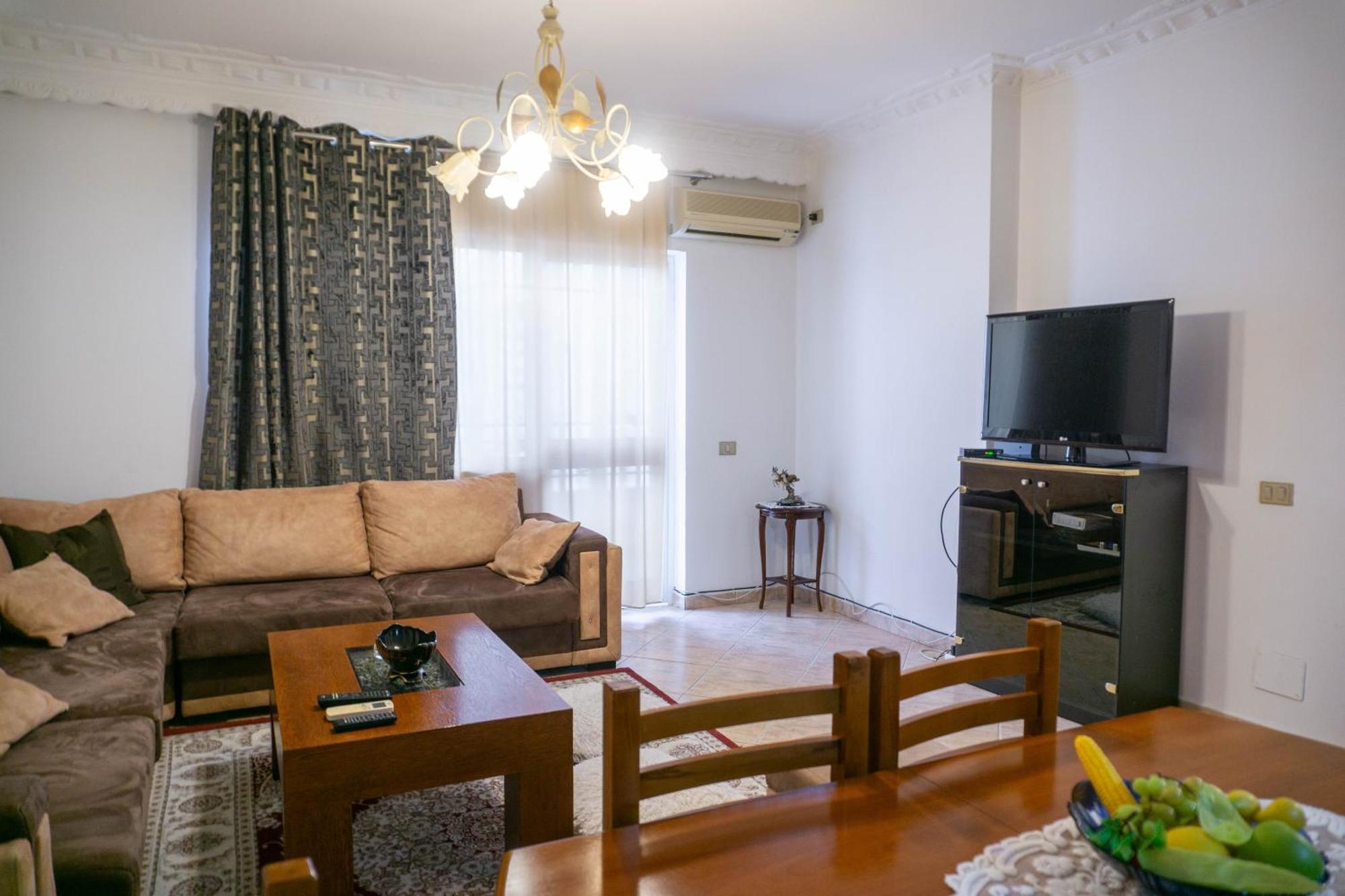 טיראנה Bllok Bright Private Bedrooms With Private Bathroom On Shared Apartment מראה חיצוני תמונה