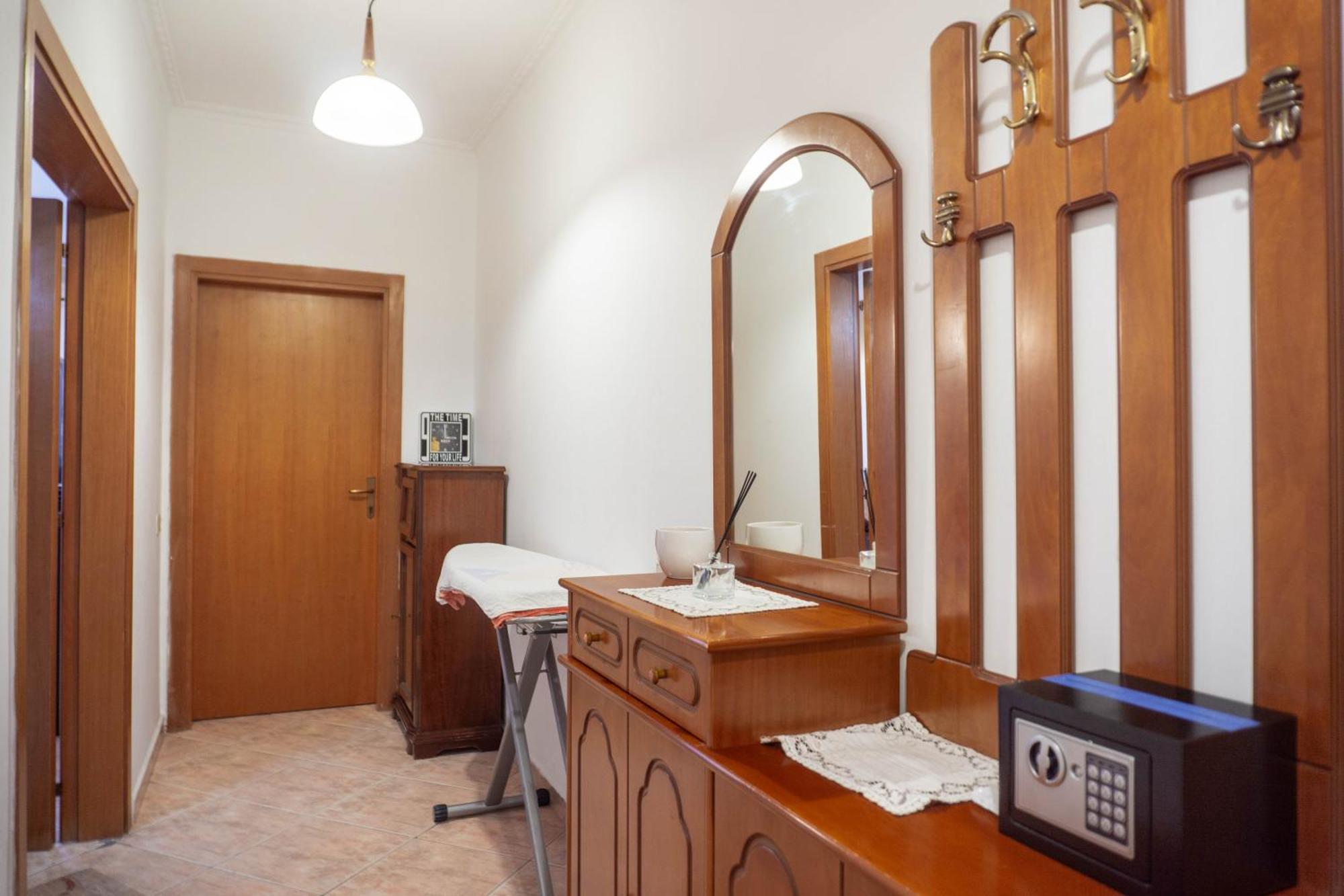 טיראנה Bllok Bright Private Bedrooms With Private Bathroom On Shared Apartment מראה חיצוני תמונה