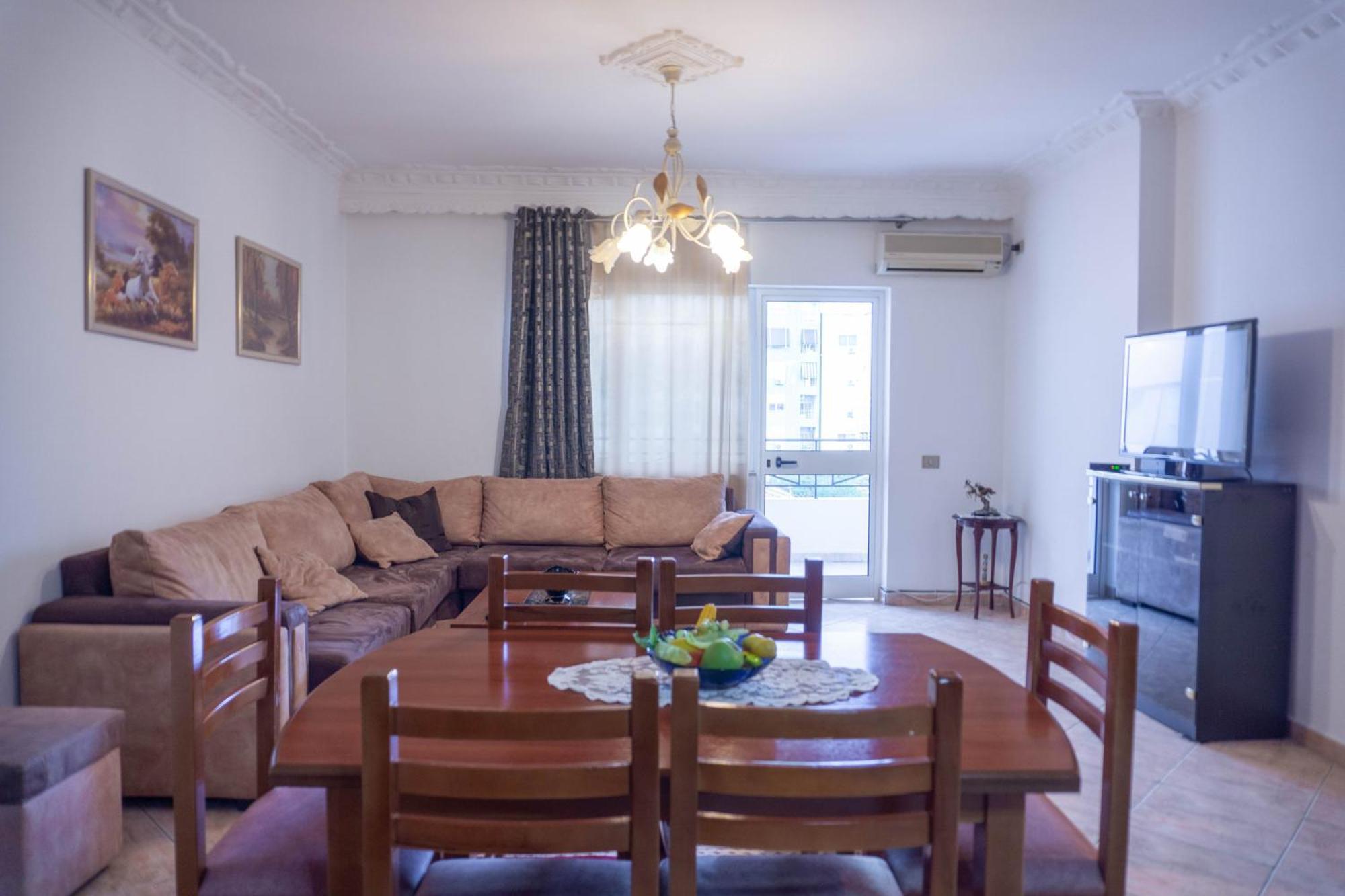 טיראנה Bllok Bright Private Bedrooms With Private Bathroom On Shared Apartment מראה חיצוני תמונה