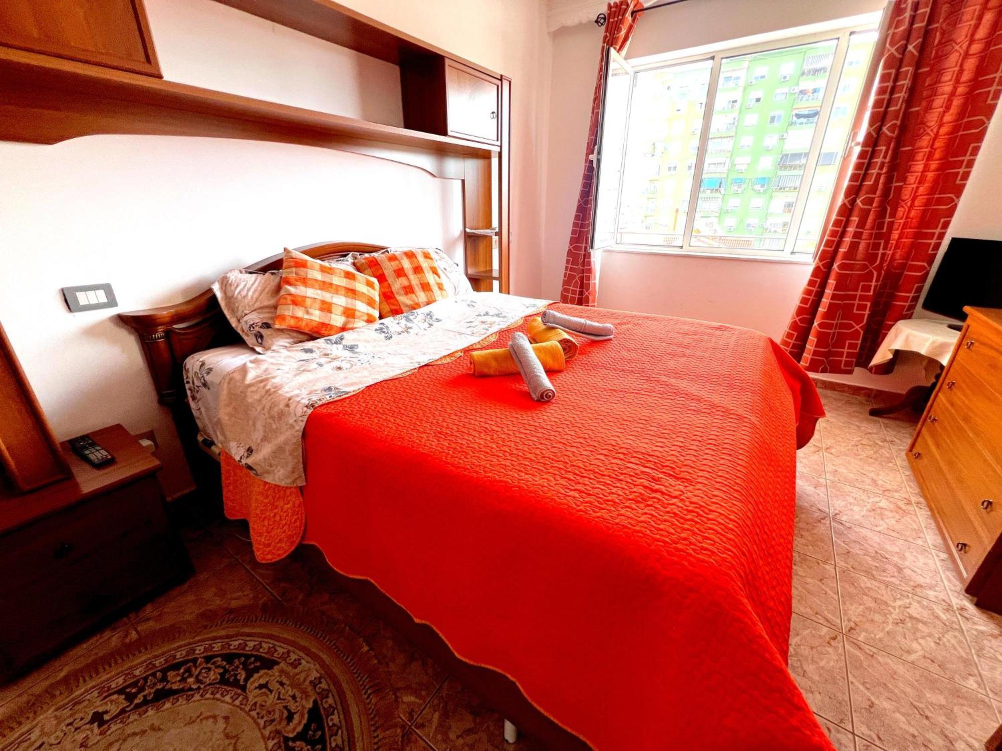טיראנה Bllok Bright Private Bedrooms With Private Bathroom On Shared Apartment מראה חיצוני תמונה